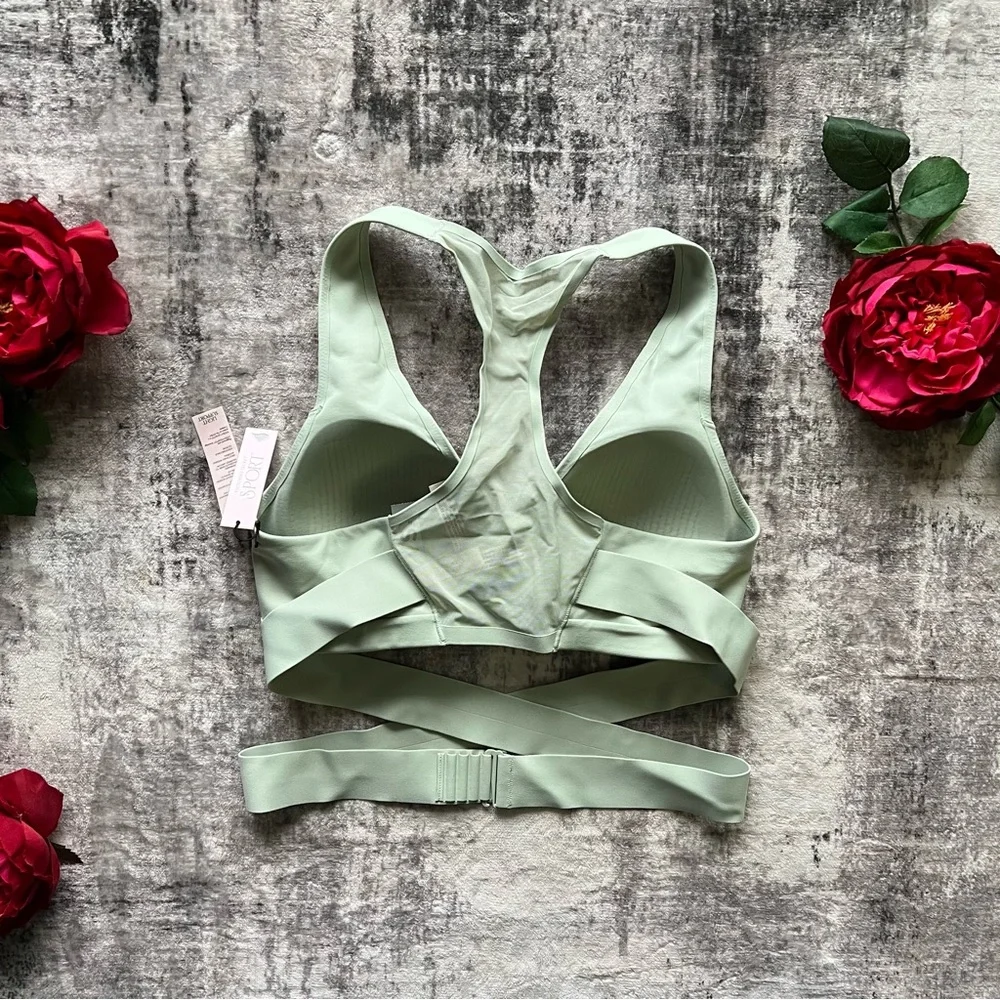 Victoria’s Secret light green plunge wrap sports bra size Medium - Picture 5 of 9